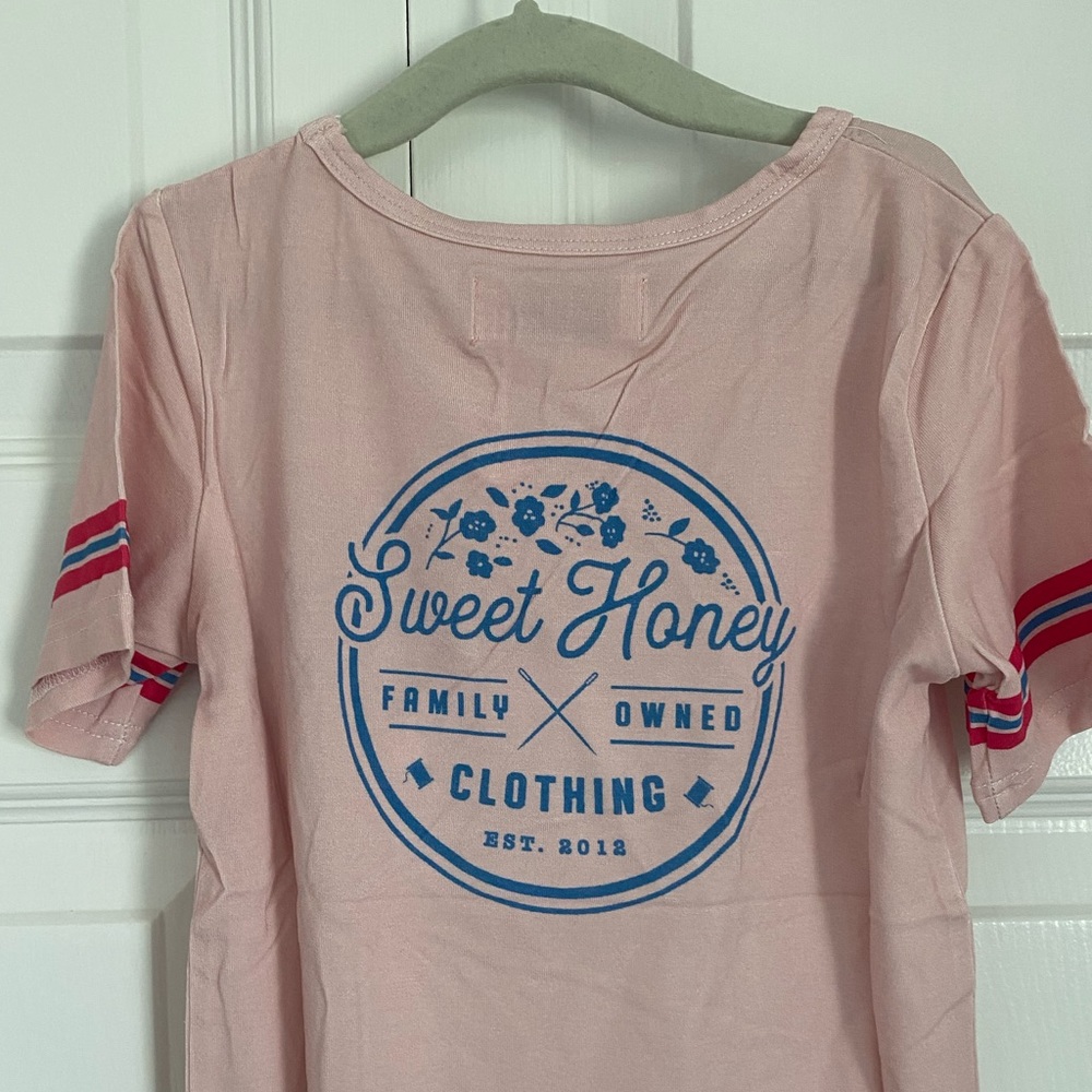 T shirt - sweet honey spf perfect for summer